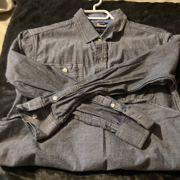 Nautica button down boys shirt. Size Large 14-16 - Picture 1 of 5